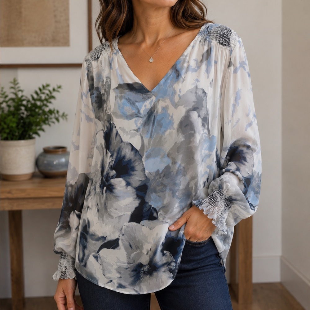 CALVIN KLEIN Semi Sheer Gray Blue Floral Top Long Sleeve V-Neck Sz Large